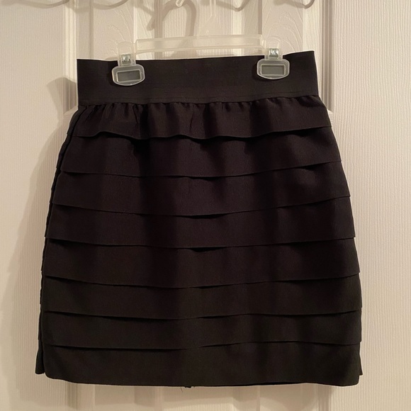 Black skirt - Picture 1 of 1